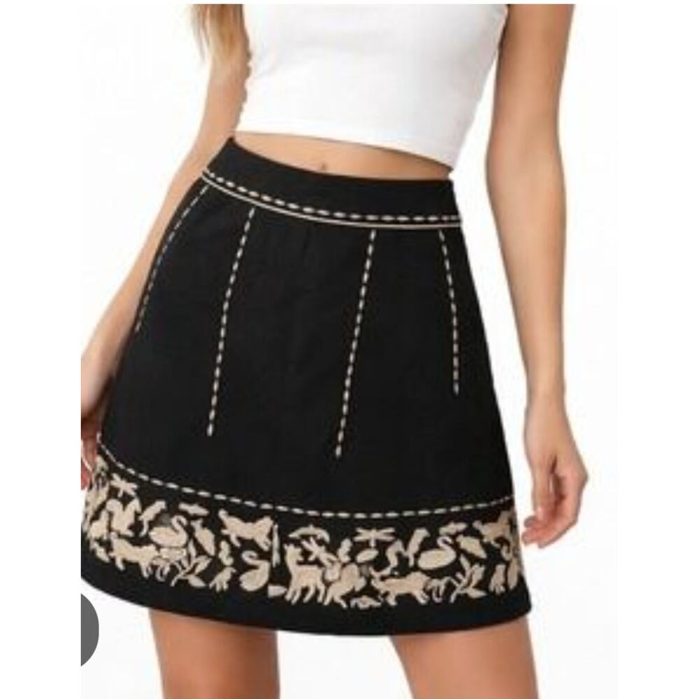 5505)Anthropologie Lithe 8 'Paradise of Animals' Black Embroidery Cotton Skirt